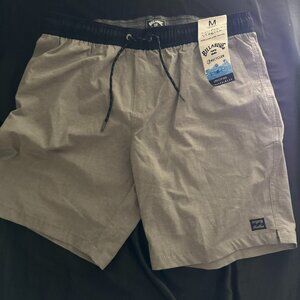 BRAND NEW - Gray Shorts - Billabong - Size Medium